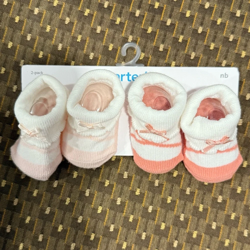 Carter's Two Set Baby Bootie Socks, size Newborn NWT